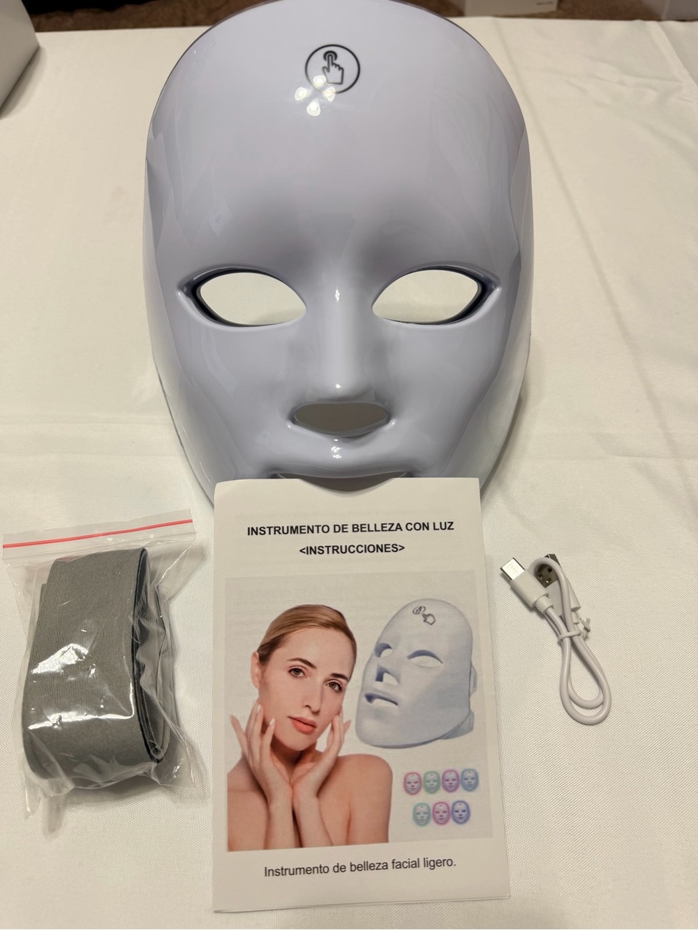LED Light Therapy Face Mask in White - Picture 10 of 11